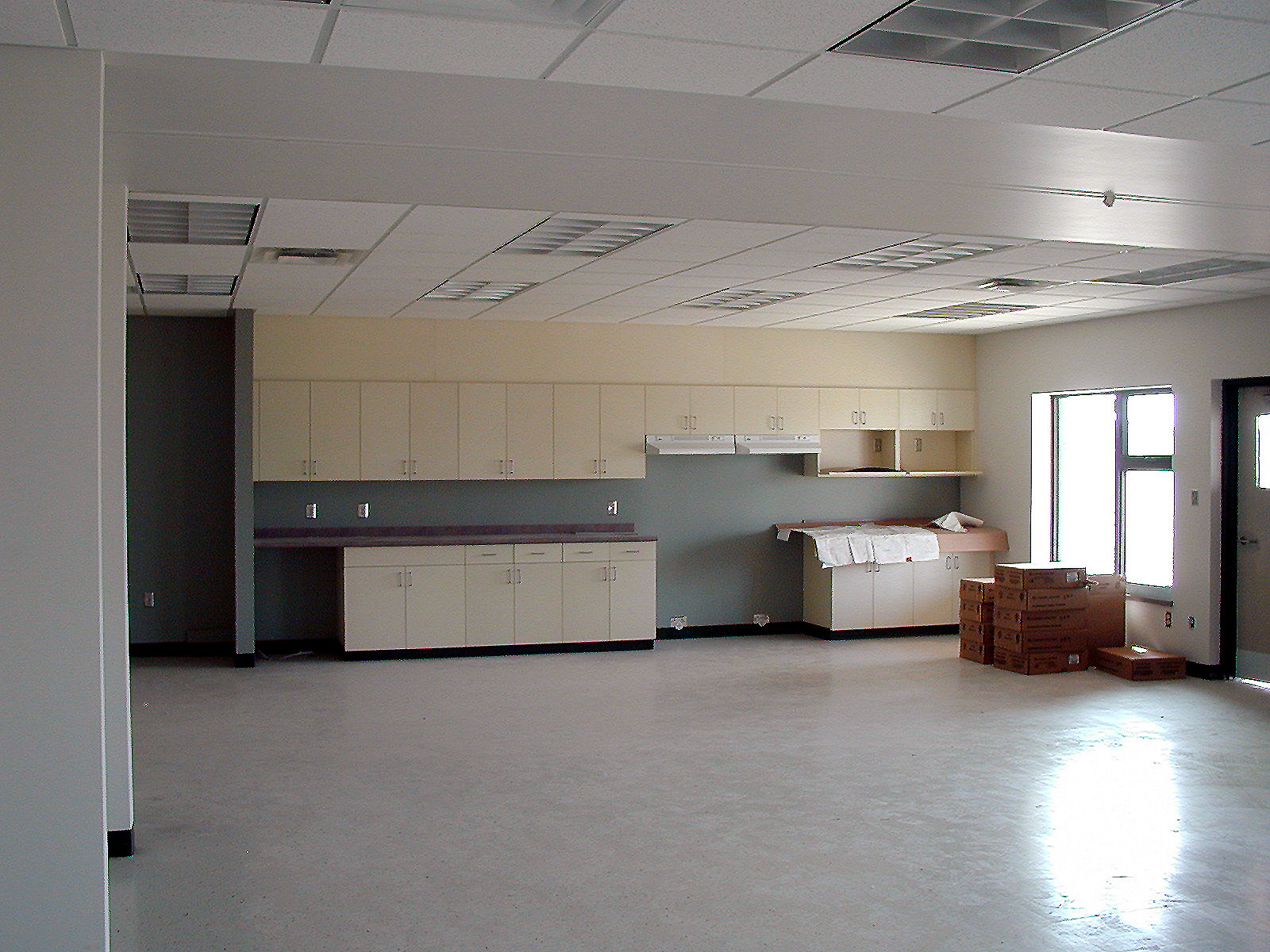 /img/lunchroom-1600x1200.jpg